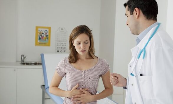 肠胃科医生会详细给患有胰腺炎的患者讲解如何吃才不会损伤身体